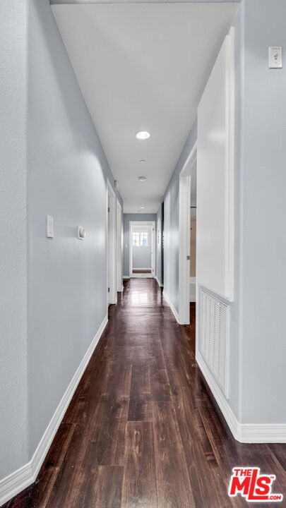 Building Photo - 1408 W Washington Blvd