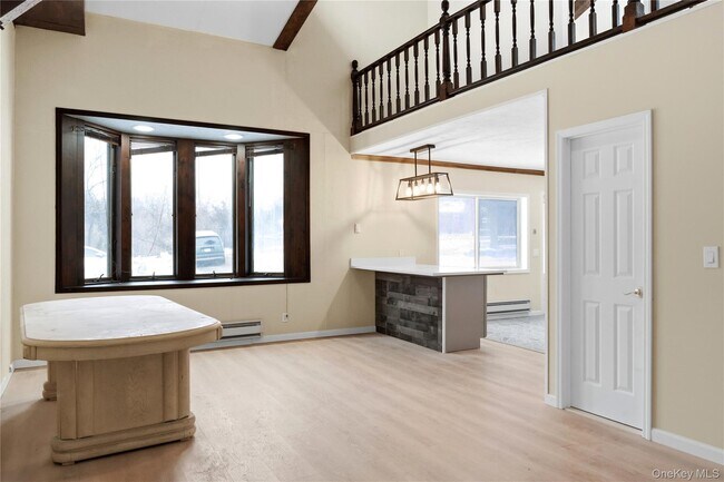 Building Photo - 378 Broadway