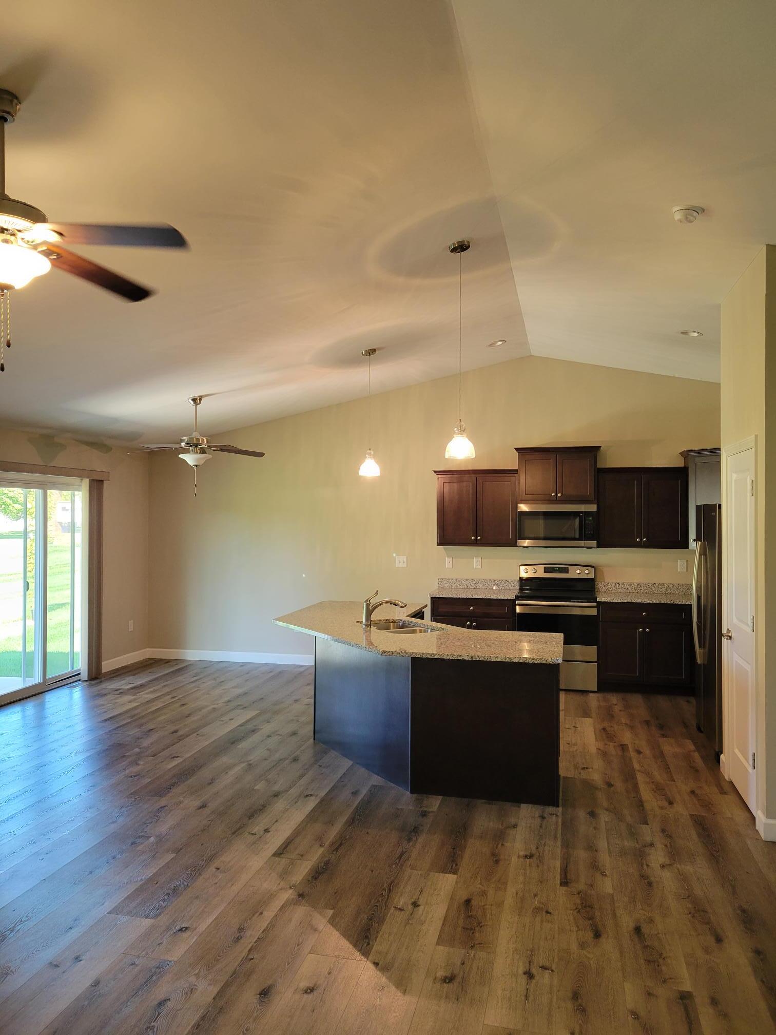Building Photo - 5803 Executive Plaza Dr