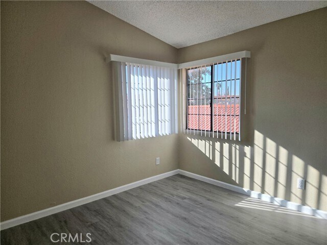 Building Photo - 1711 Glenview Dr