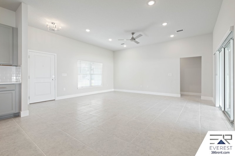 Building Photo - 67 Brewster Ln