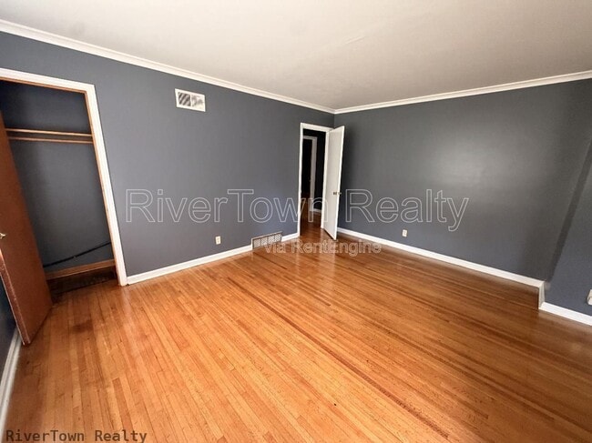Building Photo - 1517 Baxter Ave