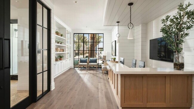 Building Photo - 11806 N Loma Linda St