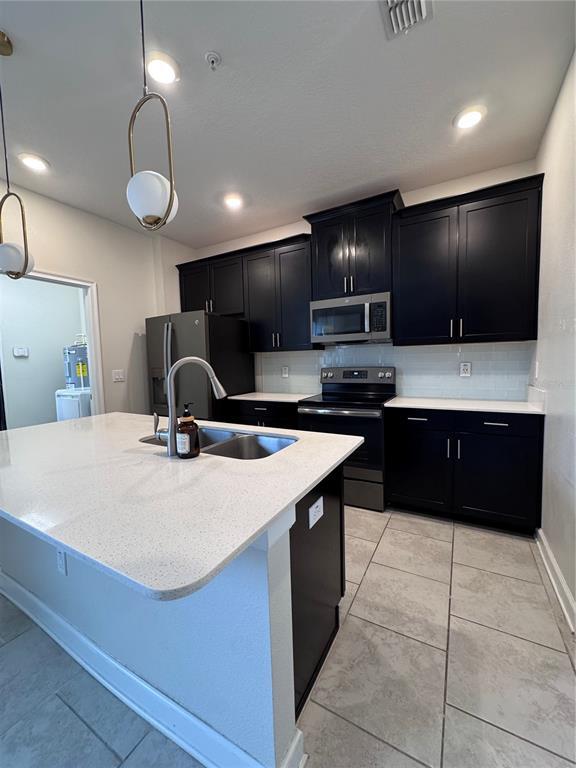 Building Photo - 12036 Sonnet Ave