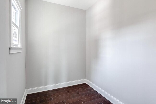 Primary Photo - 1640 S 28th St