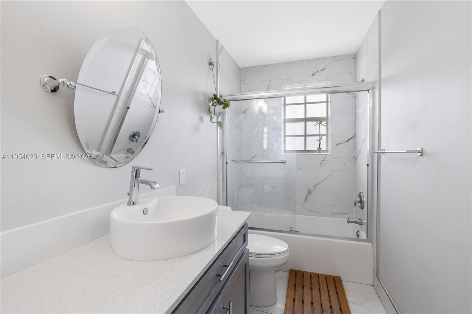 Building Photo - 4055 Eastridge Dr