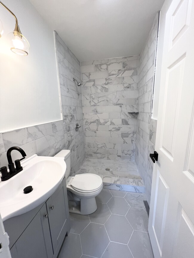 Building Photo - 5406 Limestone Dr