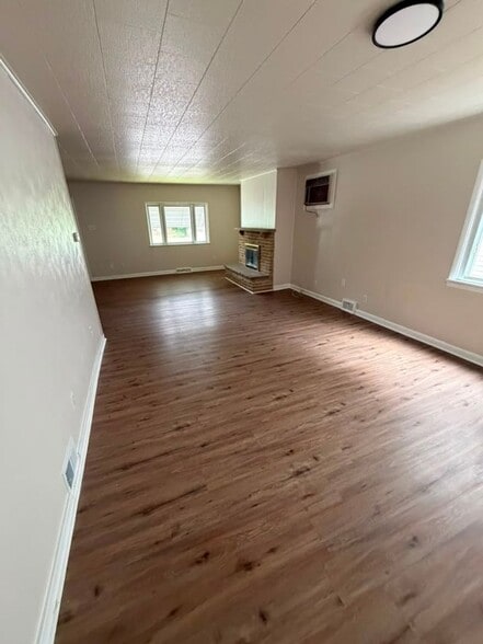 Building Photo - 210 Monongahela Ave