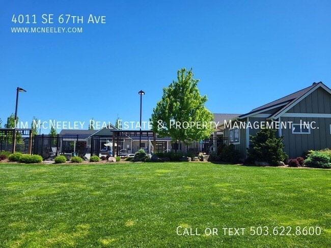 Building Photo - 4011 SE 67th Ave