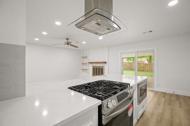 Building Photo - 9006 Lodge Ct