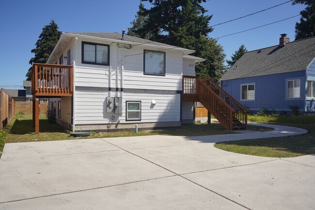 Building Photo - Maloy 1415