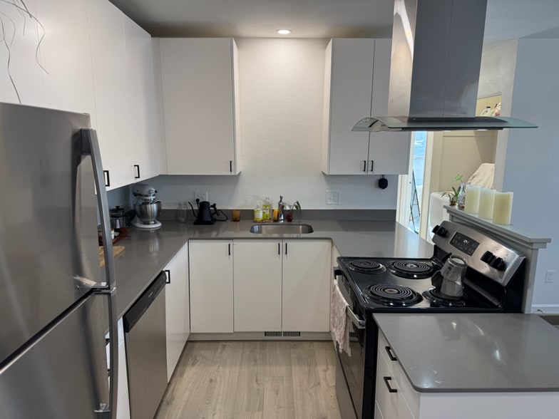 Building Photo - 1746 Azalea Dr