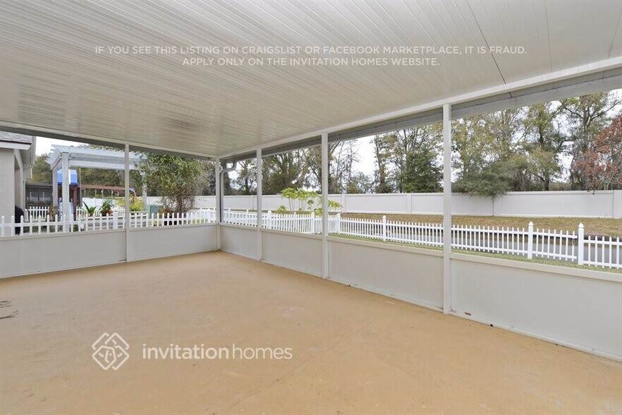 Building Photo - 5850 War Admiral Dr