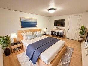 Building Photo - Remodeled 2 Bedroom - AVAILABLE NOVEMBER!