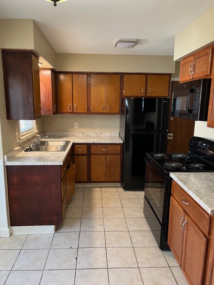 Building Photo - 3804 S Pennsylvania Ave