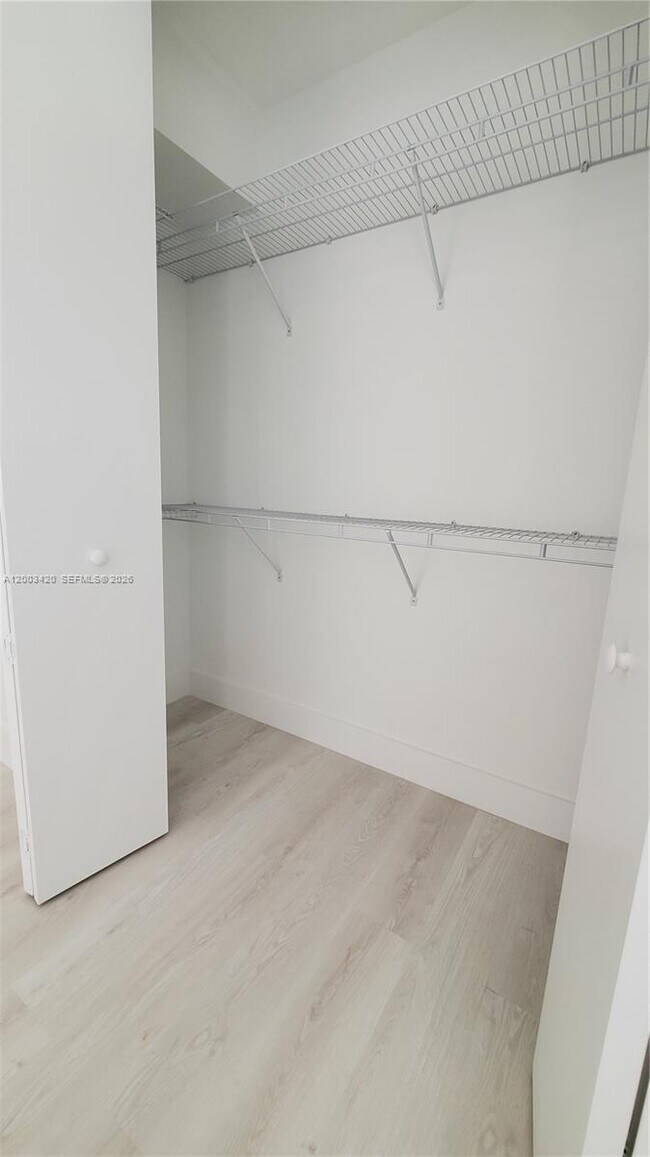 Building Photo - 215 Zamora Ave