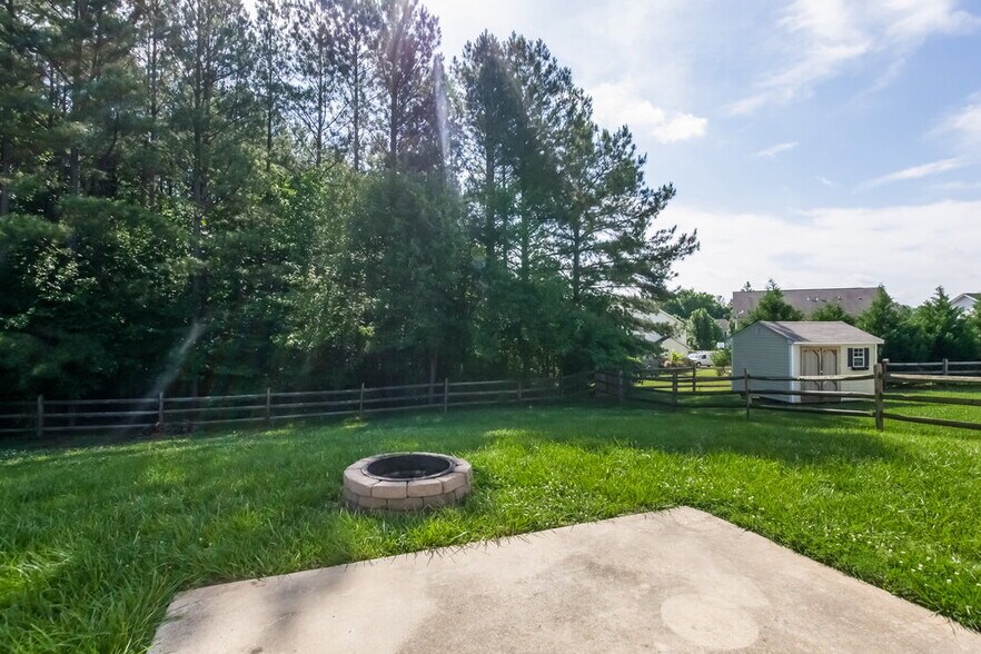 Building Photo - 7027 Merrymount Ct