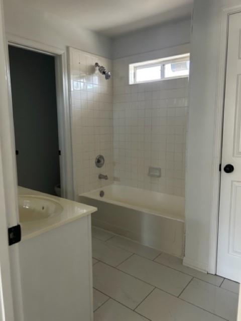 Building Photo - 1050 Dogwood Park Dr