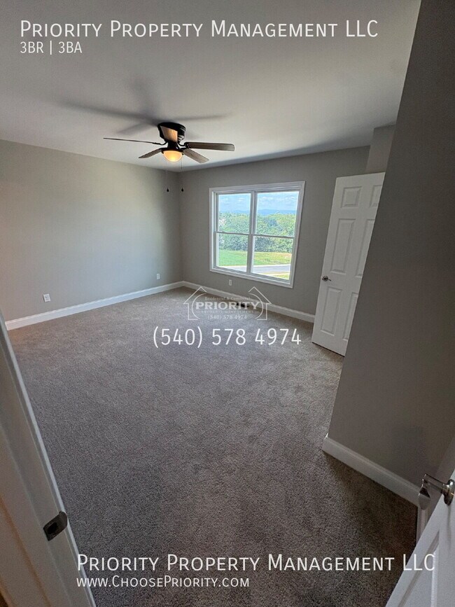 Building Photo - 751 Zephyr Dr