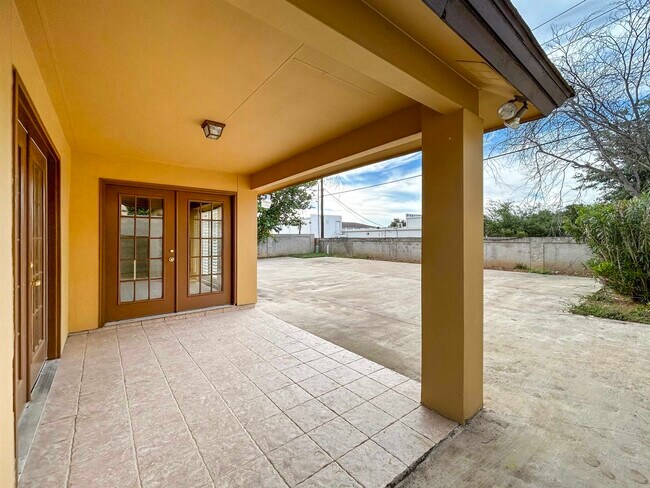 Building Photo - 430 Northstar Dr
