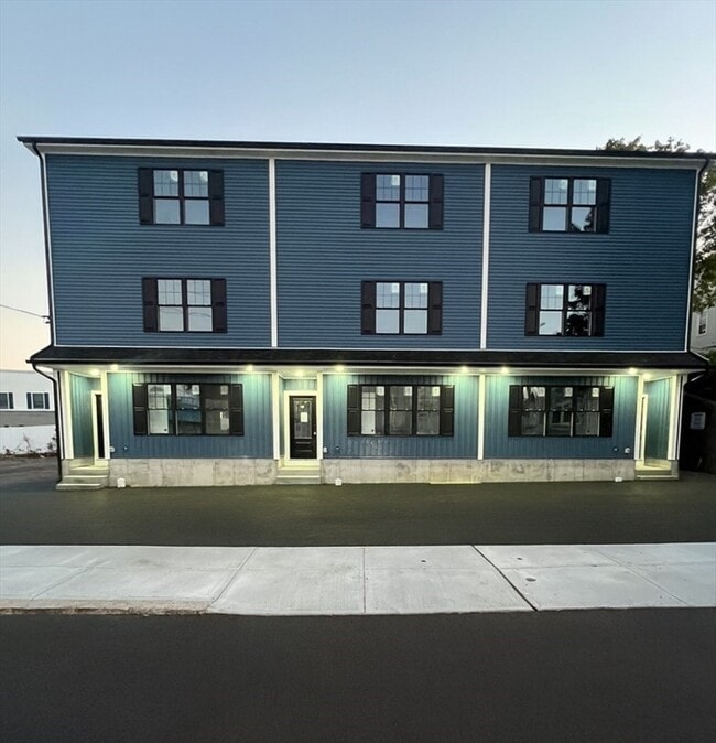 Building Photo - 217 Earle St