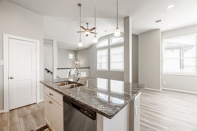 Building Photo - 15027 Red Dam Trl