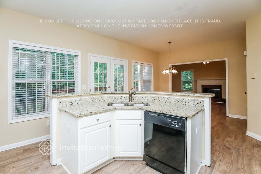 Building Photo - 3283 Fruitwood Ln