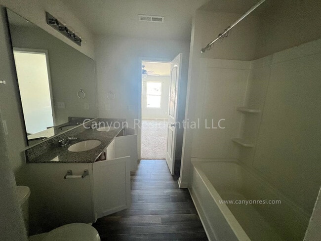 Building Photo - 3803 Bellingham Ct