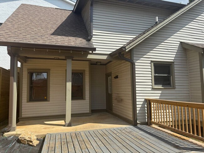 Building Photo - 1707 Hillside Ave