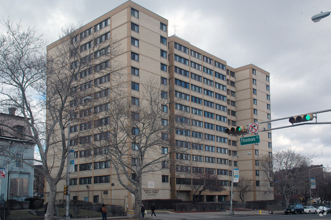 Primary Photo - Shalom-Clemente Towers