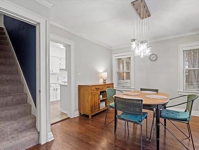 Building Photo - 7527 Madison Ave