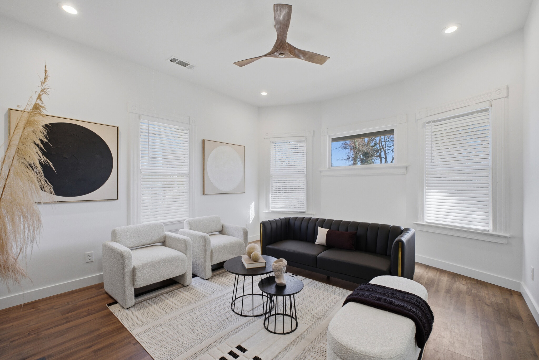 Building Photo - 375 Inman St SW