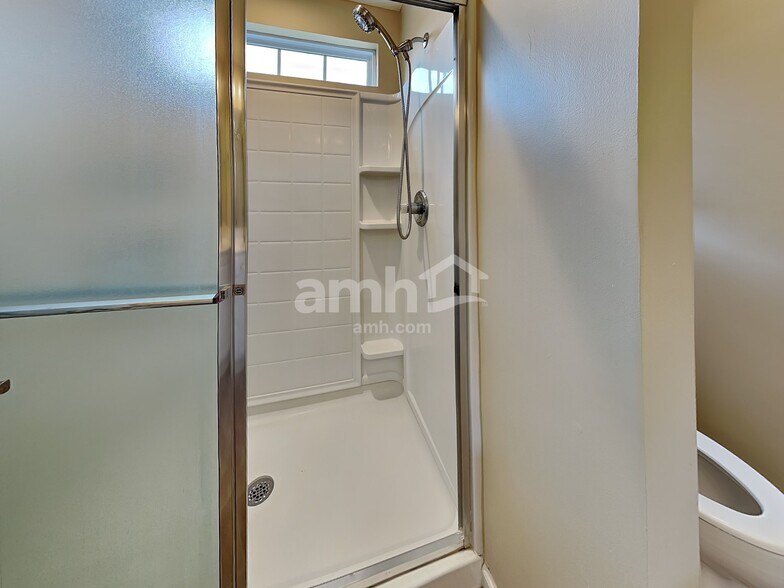 Building Photo - 407 Windham Ct