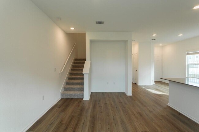 Building Photo - 7237 Spotted Leaf Wy