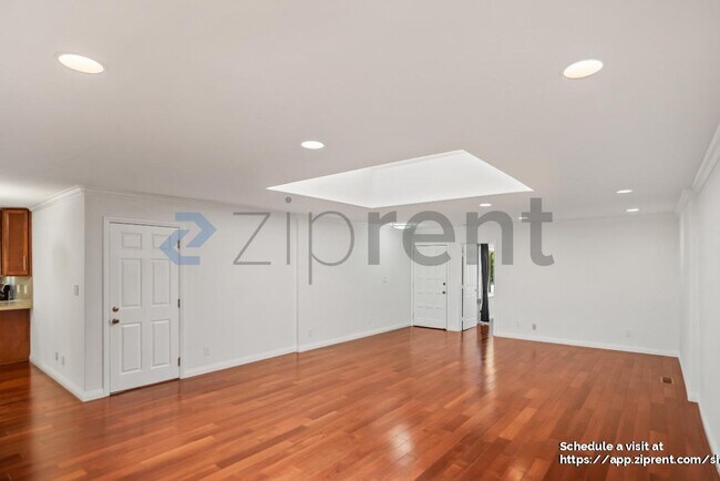 Building Photo - 41076 Davila Ct