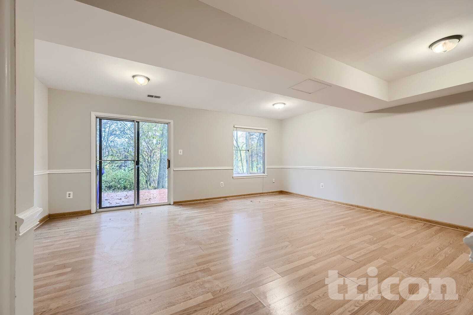 Building Photo - 7832 Falling Leaves Ct