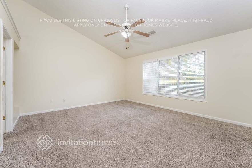 Building Photo - 1429 Fall River Dr