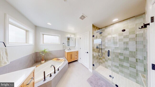 Building Photo - 13227 Deer Highlands Way