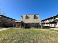 Building Photo - 1042 W Village Ct