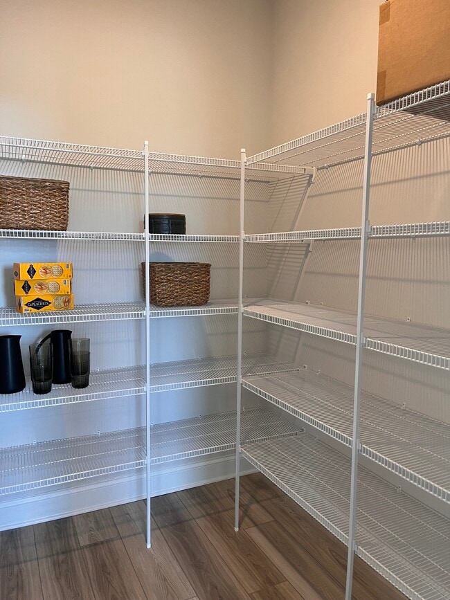 Building Photo - 1204 S Person St