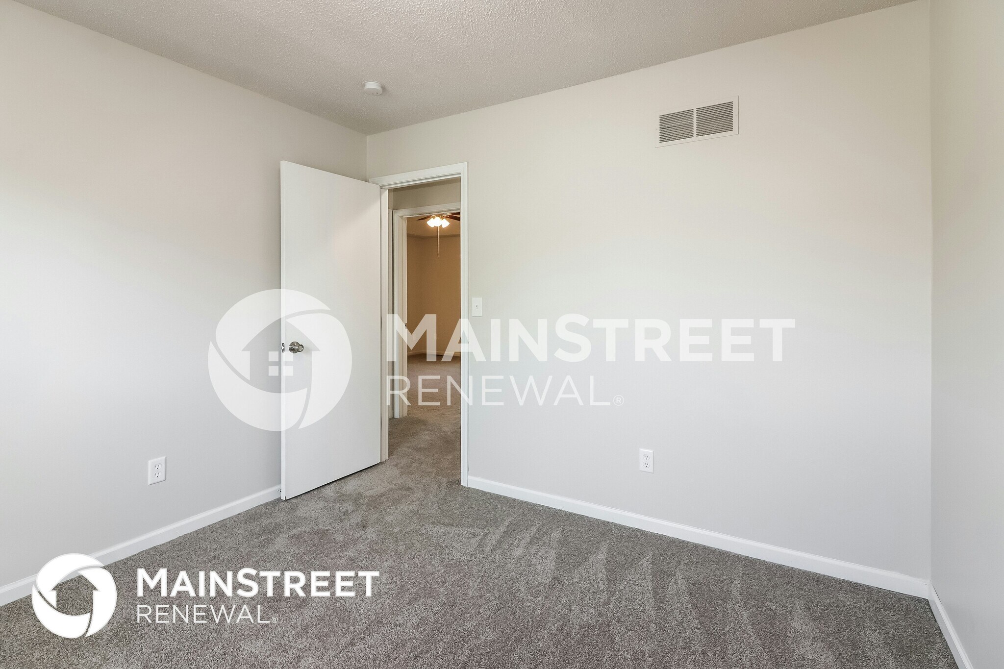 Building Photo - 609 NE Bristol Dr