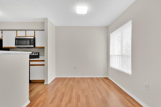 Building Photo - 2321 NW 33rd St