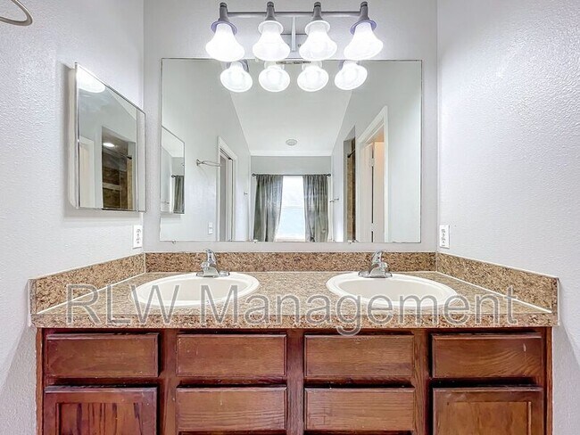 Building Photo - 25920 Eufaula Way