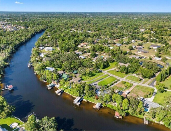 Building Photo - 11202 Winn Rd