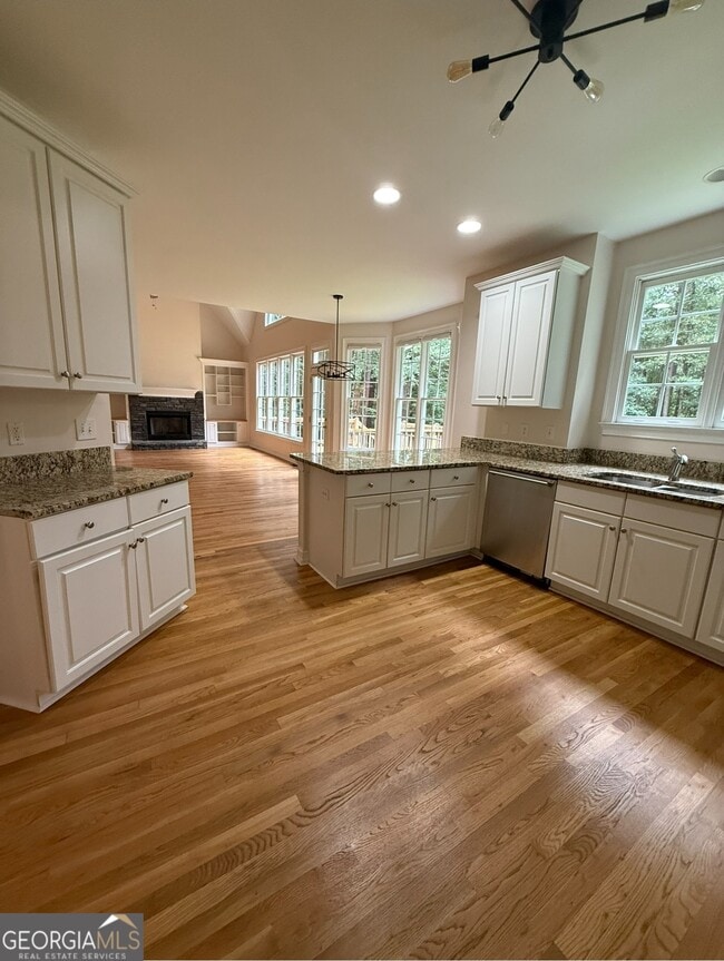 Building Photo - 1202 Loxley Cir