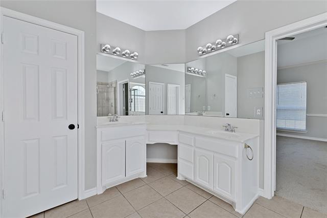 Building Photo - 15264 Appaloosa Dr