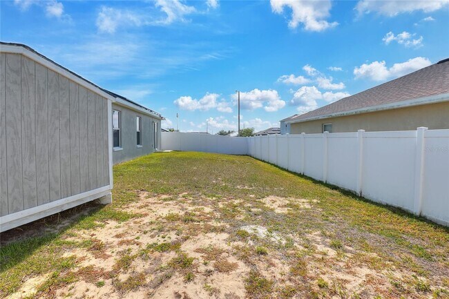 Building Photo - 780 Overlook Grove Dr