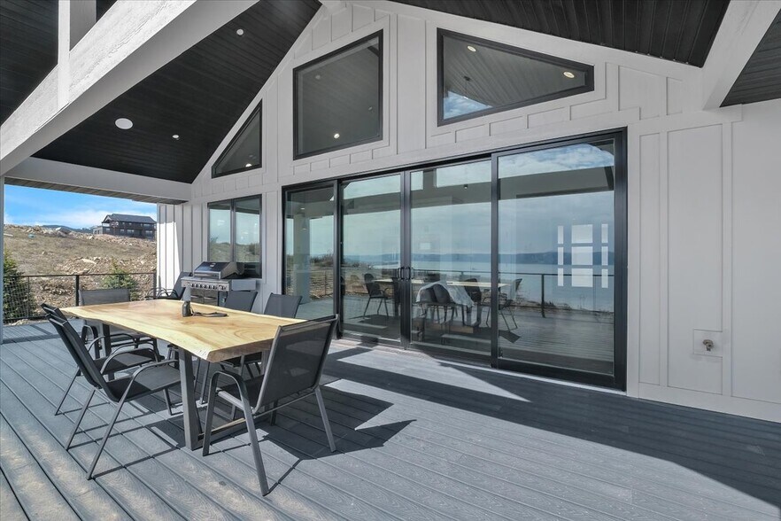 Building Photo - 1237 Sculpin Loop