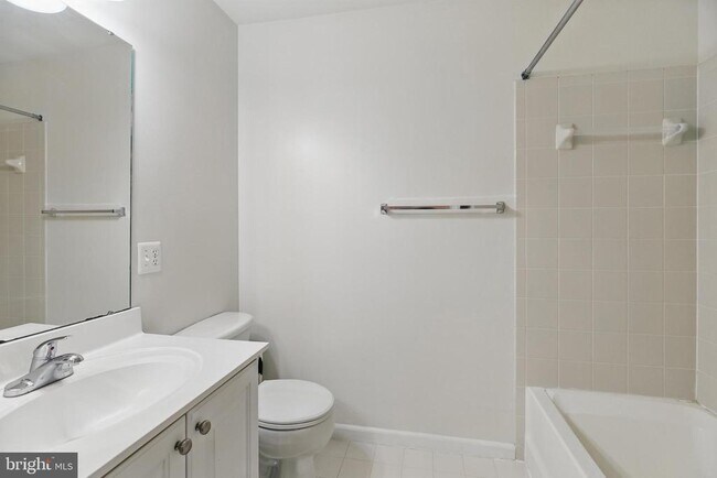 Building Photo - 25505 Balagat Pl