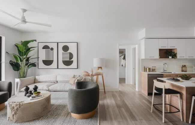 Building Photo - 1874 Heron Club Dr